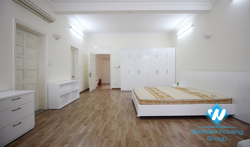 4 bedrooms, full furniture house in Ciputra Ha Noi for rent.